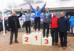 Tuba Erdal 1'inci oldu